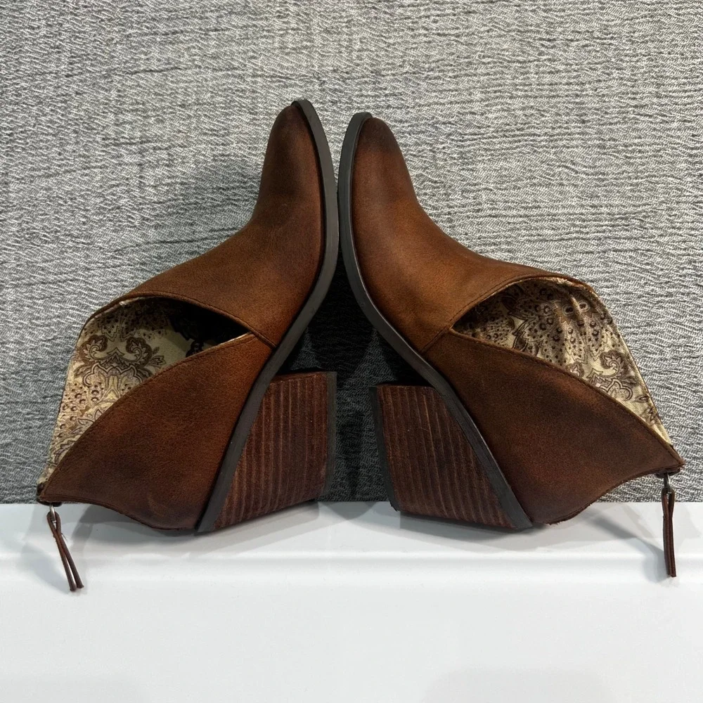 Band of Gypsies Tusk Ankle Booties Women 6 Brown Cutout Block Heel Boho Festival